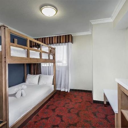 Desert Palms Hotel Anaheim Exterior photo